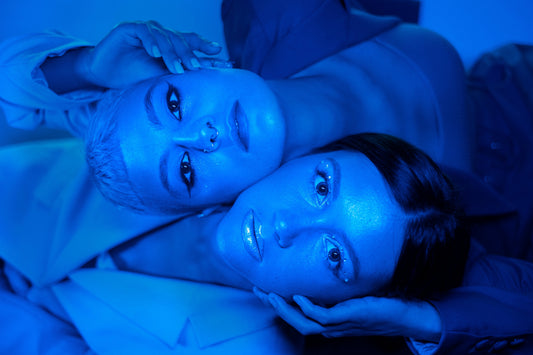 Photothérapie, Luminothérapie et Photobiomodulation : Comprendre les Technologies LED pour votre Peau